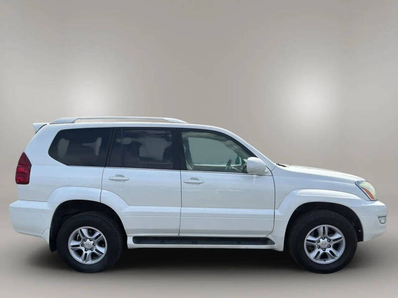 2004 Lexus GX 470