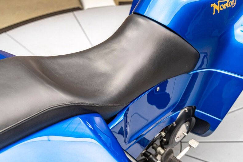 1989 Norton Commander "P53"