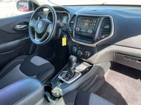 2016 Jeep Cherokee Sport Altitude