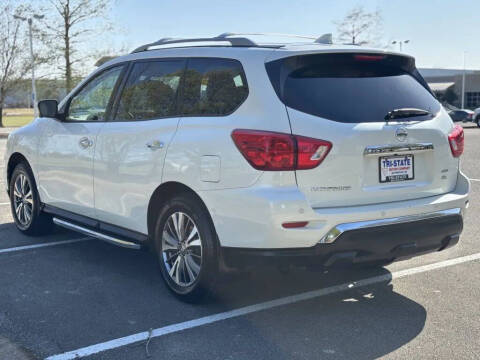 2020 Nissan Pathfinder SL