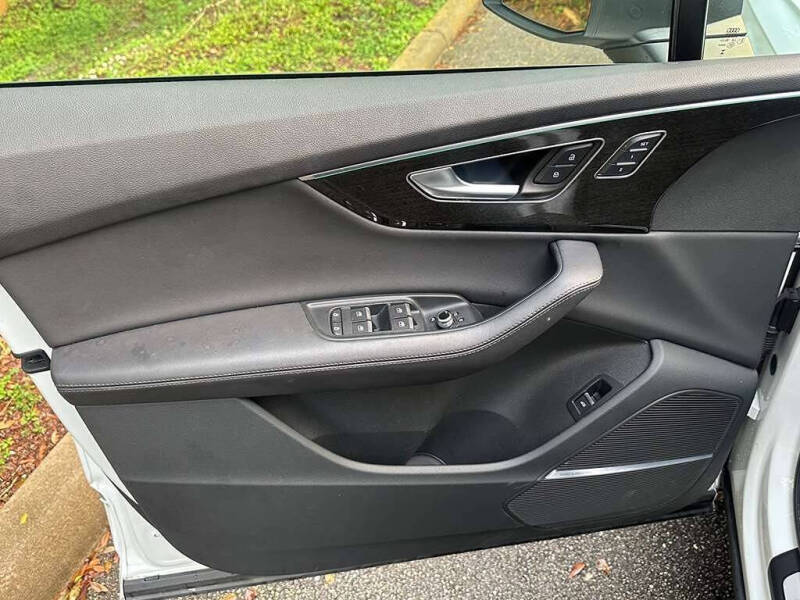 2024 Audi Q7 quattro Premium Plus 45 TFSI