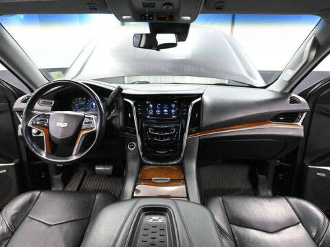 2017 Cadillac Escalade ESV Luxury