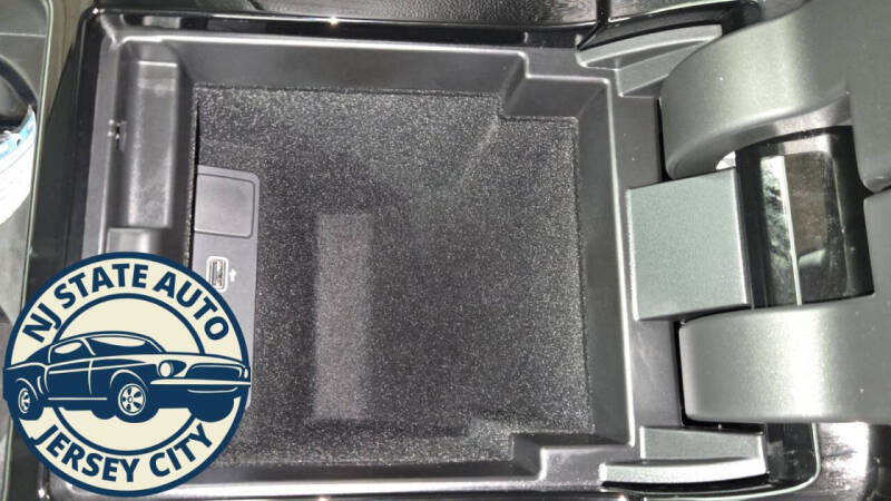 2023 Land Rover Range Rover Evoque P250 R-Dynamic SE