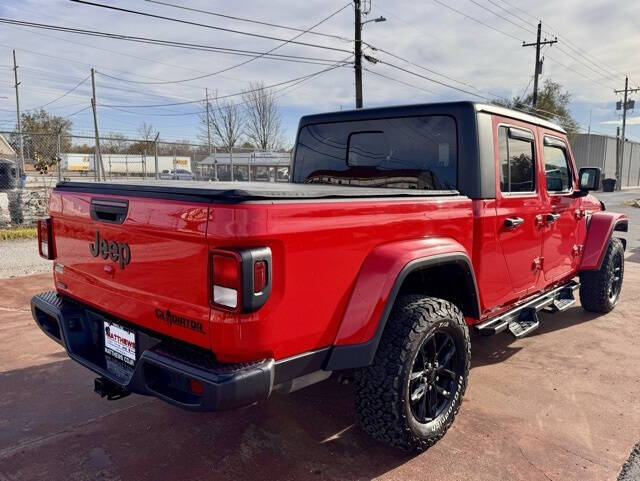 2022 Jeep Gladiator Sport