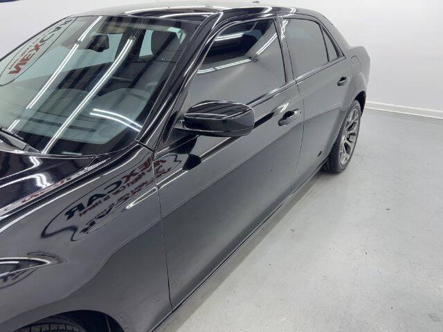 2018 Chrysler 300