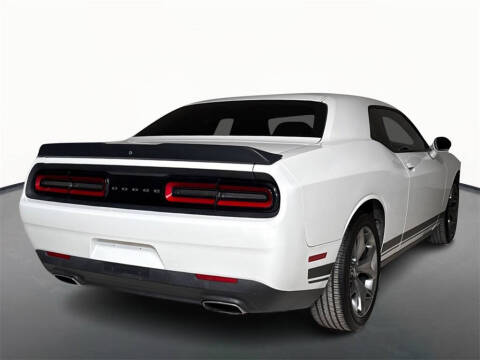 2017 Dodge Challenger SXT