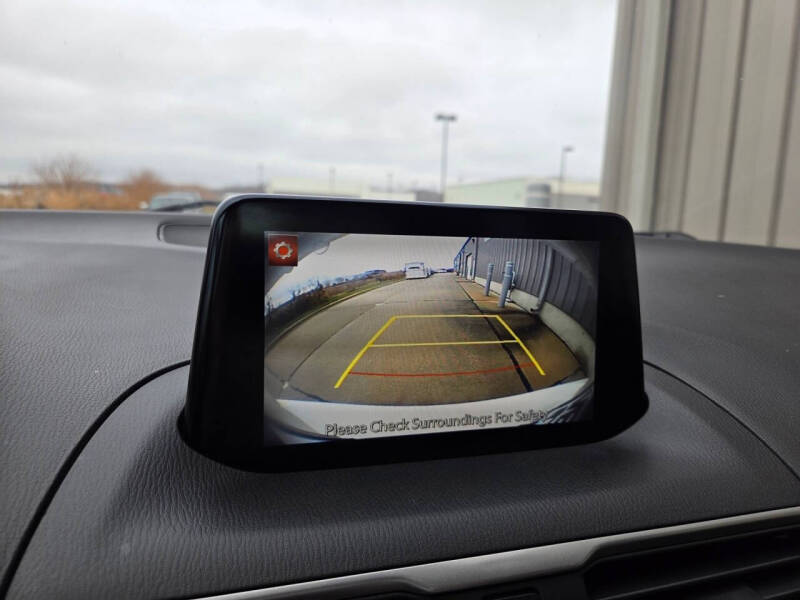 2018 Mazda MAZDA3 Touring