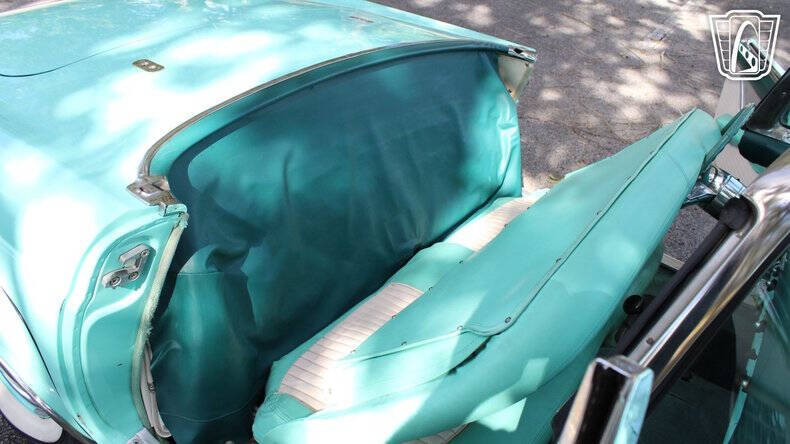 1955 Ford Thunderbird