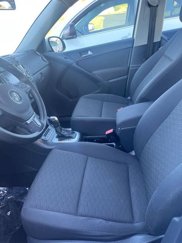 2015 Volkswagen Tiguan S