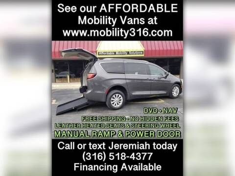 2018 Chrysler Pacifica for sale at Affordable Mobility Solutions, LLC - Mobility/Wheelchair Accessible Inventory-Wichita in Wichita KS