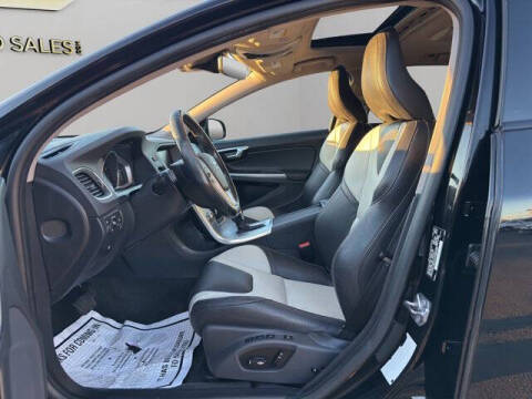 2017 Volvo V60 Cross Country T5 Premier