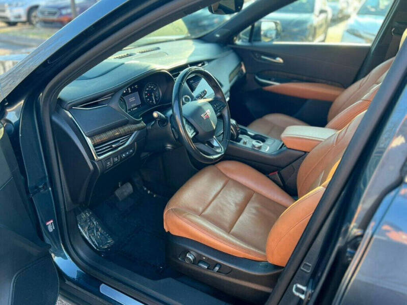 2019 Cadillac XT4 Premium Luxury