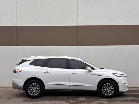 2022 Buick Enclave Essence
