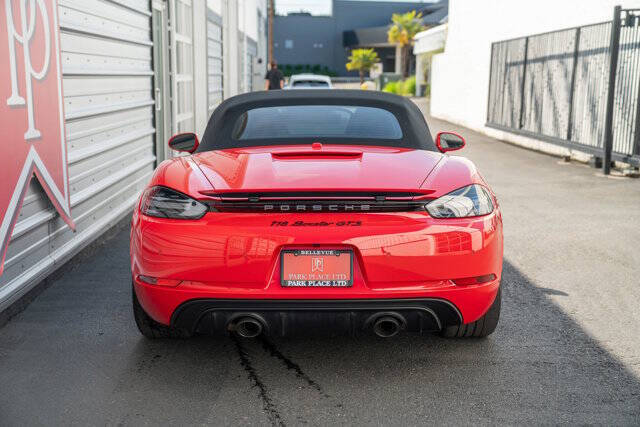 2021 Porsche 718 Boxster 33