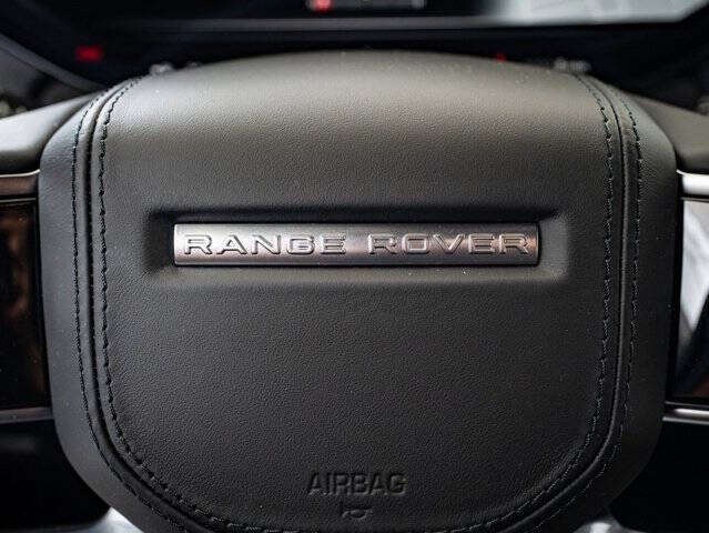 2025 Land Rover Range Rover P400 SE