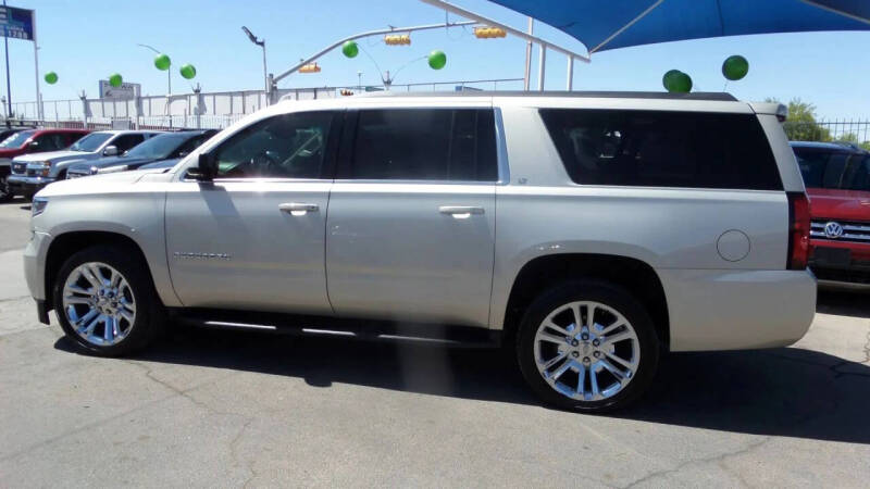 2017 Chevrolet Suburban LT