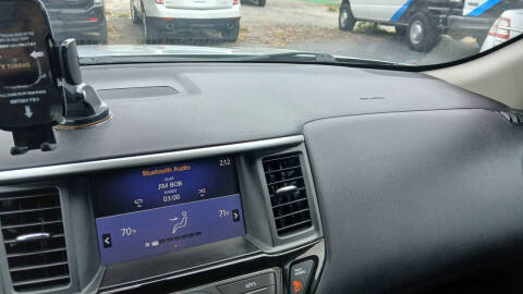 2020 Nissan Pathfinder SV