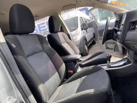 2020 Mitsubishi Outlander ES