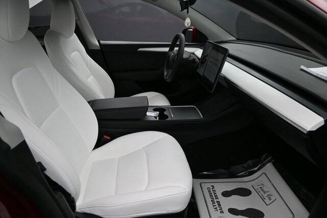 2025 Tesla Model Y Long Range