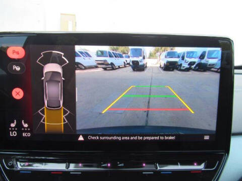 2023 Volkswagen ID.4 Pro