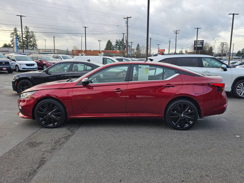 2022 Nissan Altima 2.5 SR