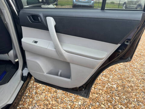 2011 Toyota Highlander SE