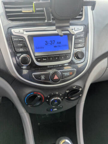 2014 Hyundai Accent GLS