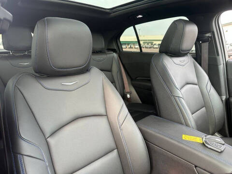 2025 Cadillac XT4 Sport