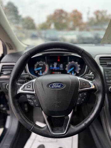 2018 Ford Fusion SE