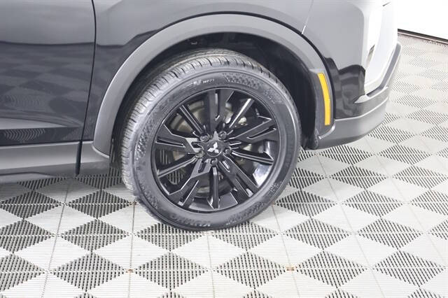 2023 Mitsubishi Eclipse Cross LE