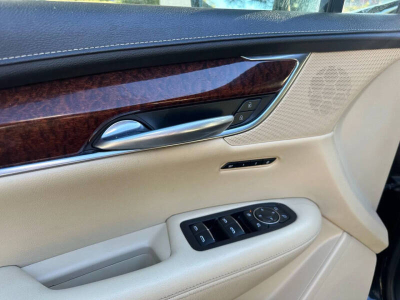 2019 Cadillac XT5 Premium Luxury