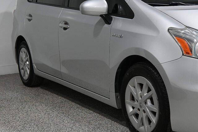 2013 Toyota Prius v Three