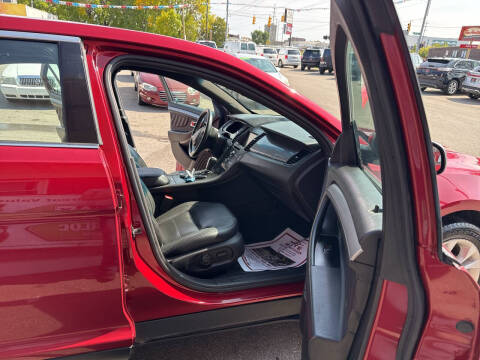 2013 Ford Taurus SEL
