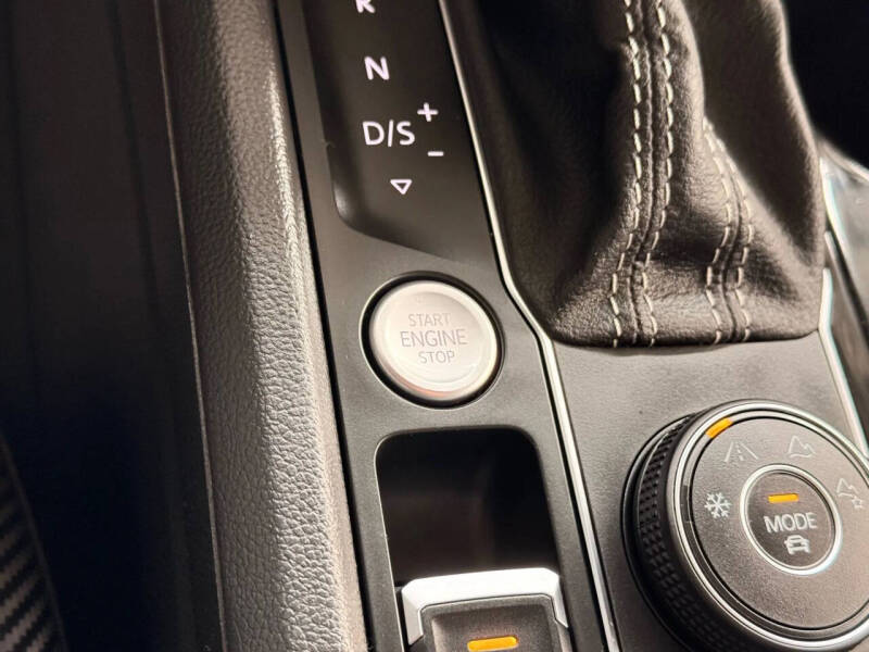 2023 Volkswagen Atlas Cross Sport V6 SE 4Motion