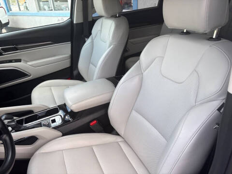 2023 Kia Telluride S