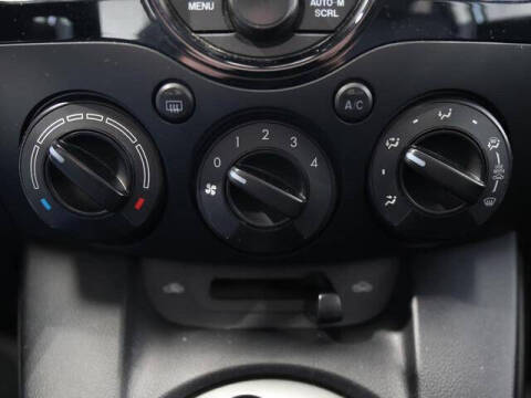 2011 Mazda MAZDA2 Touring