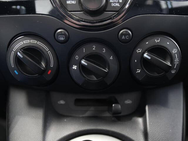 2011 Mazda MAZDA2 Touring