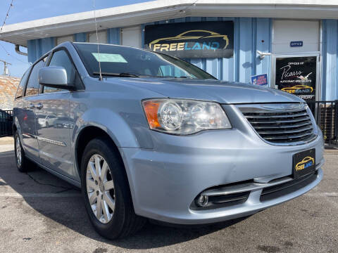 2016 Chrysler Town and Country Touring