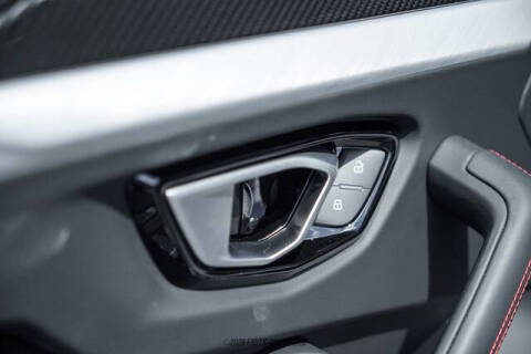 2024 Lamborghini Urus S