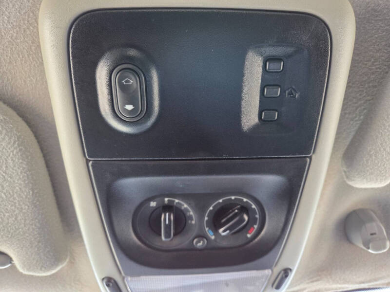 2004 Ford Explorer Limited