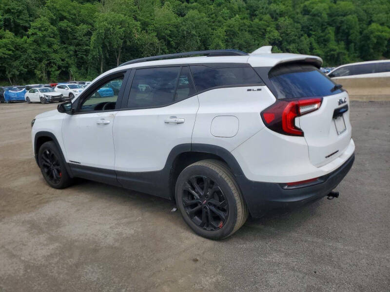 2022 GMC Terrain SLE