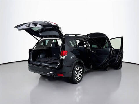 2022 Subaru Forester Premium