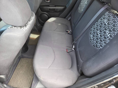 2011 Kia Soul +