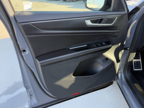 2026 Volkswagen Atlas Cross Sport SEL R-Line Black 4Motion