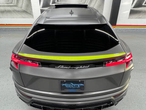 2022 Lamborghini Urus