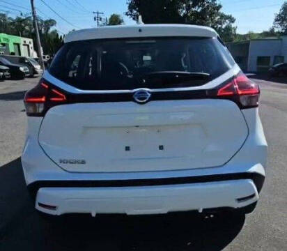2024 Nissan Kicks S
