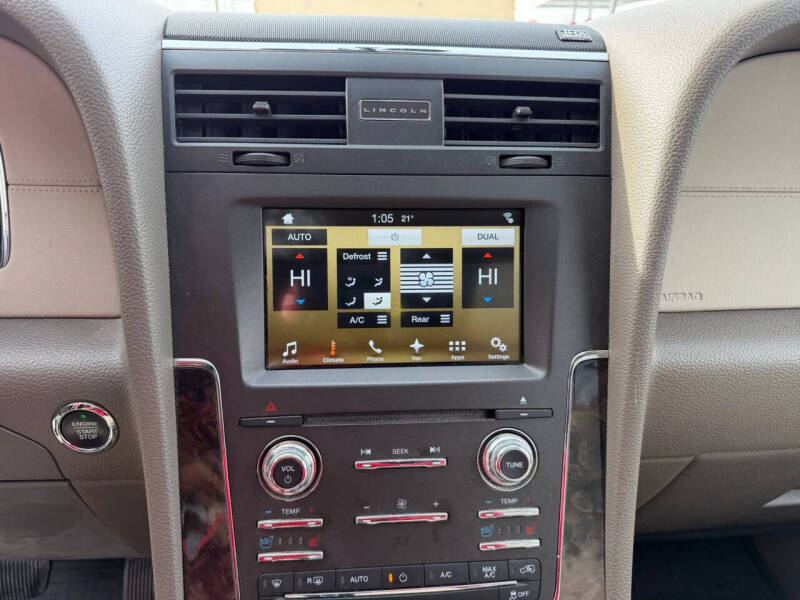 2016 Lincoln Navigator Select