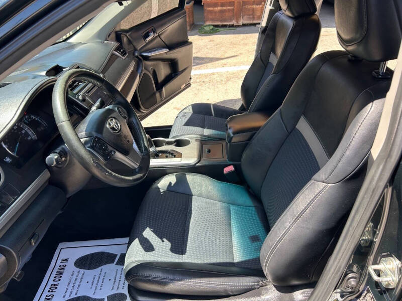 2014 Toyota Camry SE