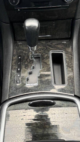 2011 Chrysler 300 C