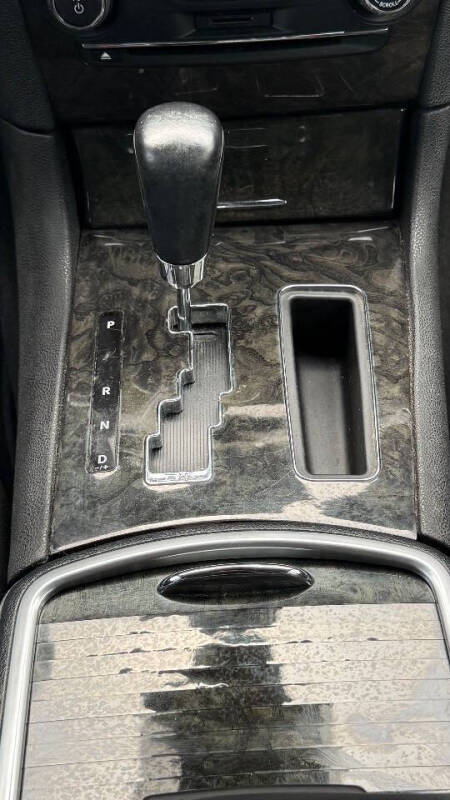 2011 Chrysler 300 C